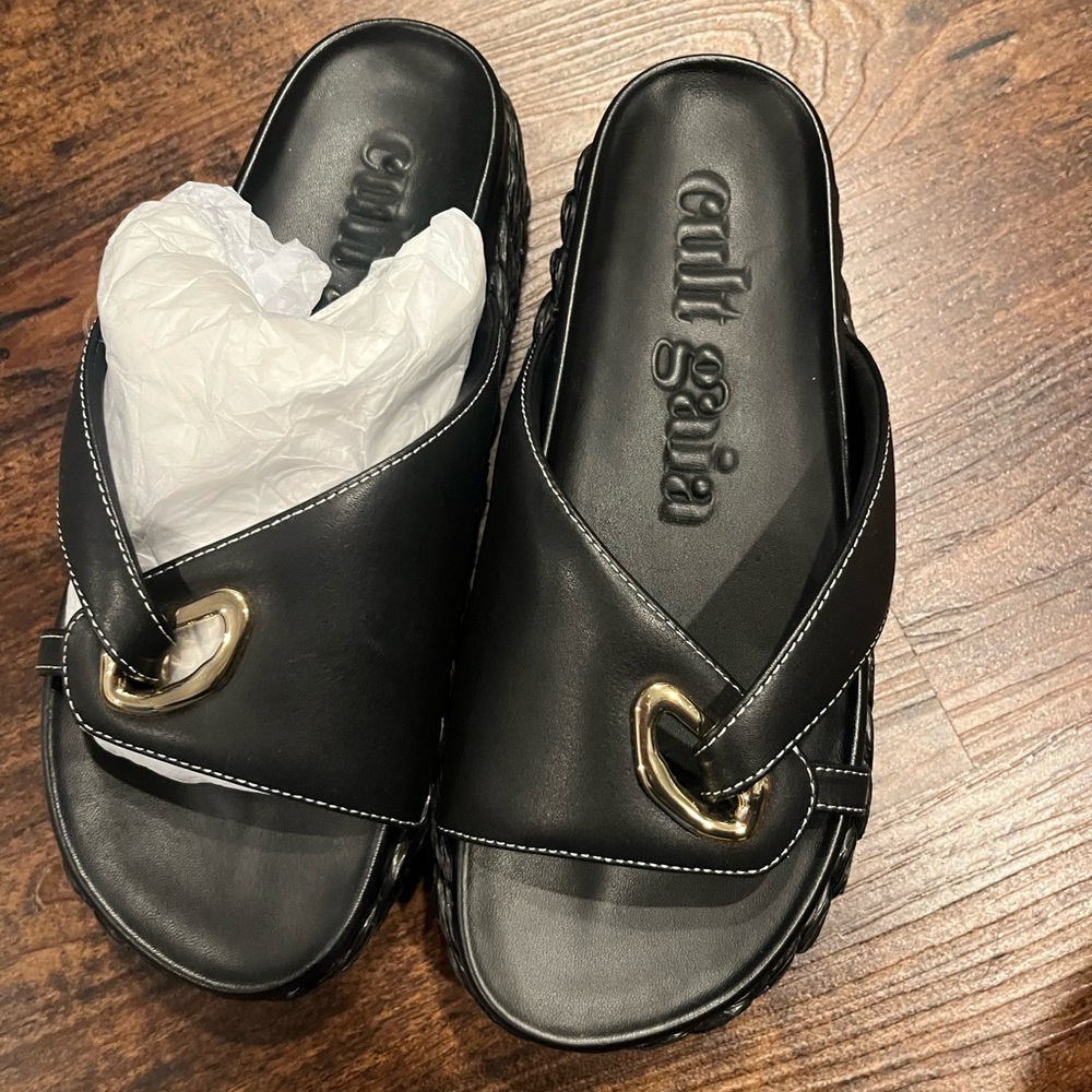 BRAND NEW! Cult Gaia Blythe Black Platform Sandals with Gold Detail - Picture 2 of 6